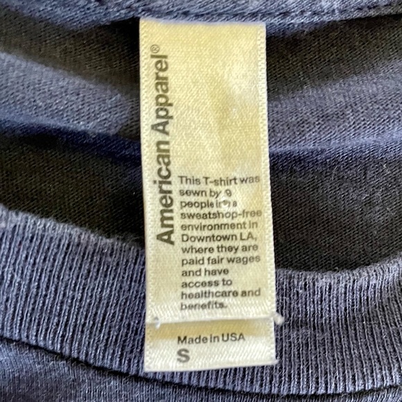 American apparel navy t-shirt with gold details - Picture 2 of 4